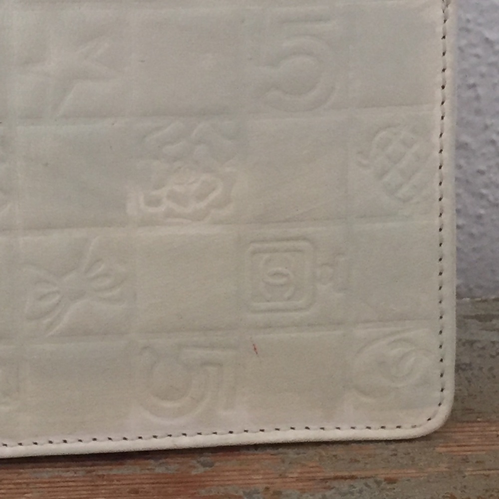Chanel Precious Symbols Chain Bag - Picture 8 of 8